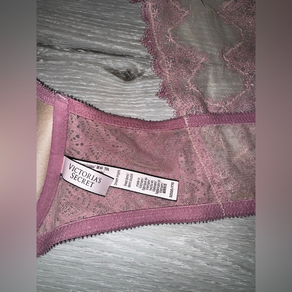 Victoria Secret Dream Angels 32DDD - Picture 3 of 4